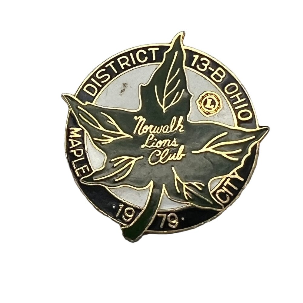Lions Club Pin Knights of Light‎ Ohio 13 B Norwalk Maple Leaf 1979 Pin